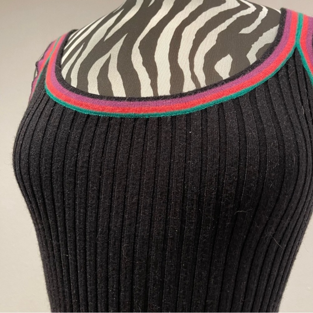 Black Stretchy Forever 21 Cropped Tank Striped Scoop Neck M - Picture 3 of 7